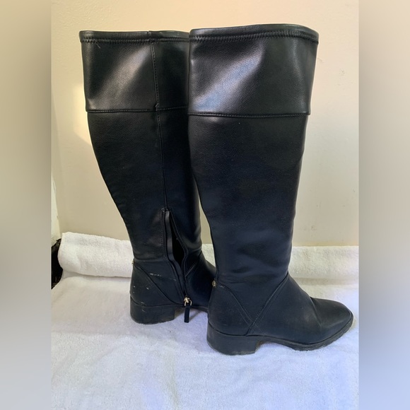 Black faux leather boot - Picture 2 of 3
